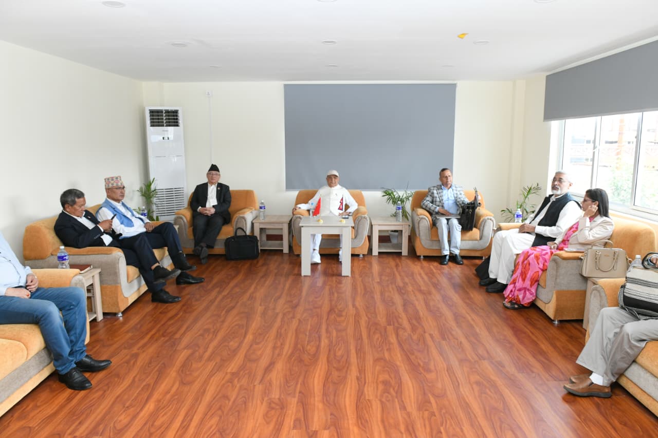 आमनिर्वाचन सकिएको झन्डै चार महिनापछि बसेको सचिवालय बैठकले निर्वाचनको समीक्षाका निम्ति कार्यदल निर्माण
