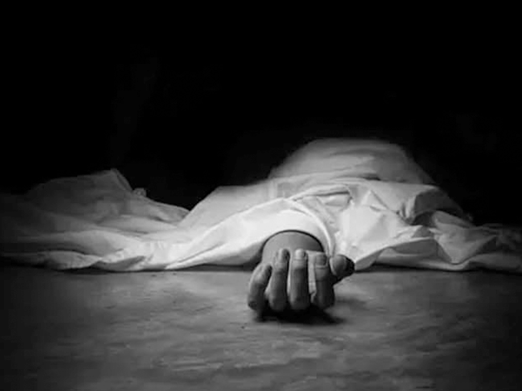 दुई टिपरमा च्यापिएर युवकको मृत्यु