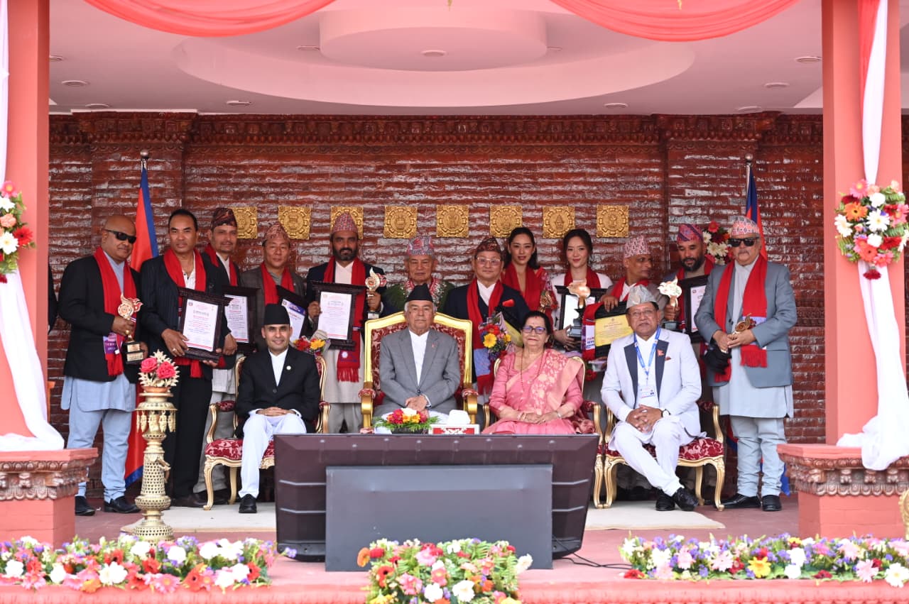 चलचित्र उद्योगले नेपालको अर्थतन्त्रको विकासमा योगदान पुर्‍याउन सक्छ: राष्ट्रपति