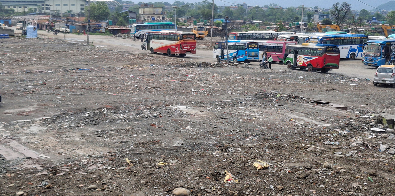 पोखरा बसपार्कका व्यापारिक संरचना हटाइयो, सुकुम्वासी बस्ती अझै बाँकी